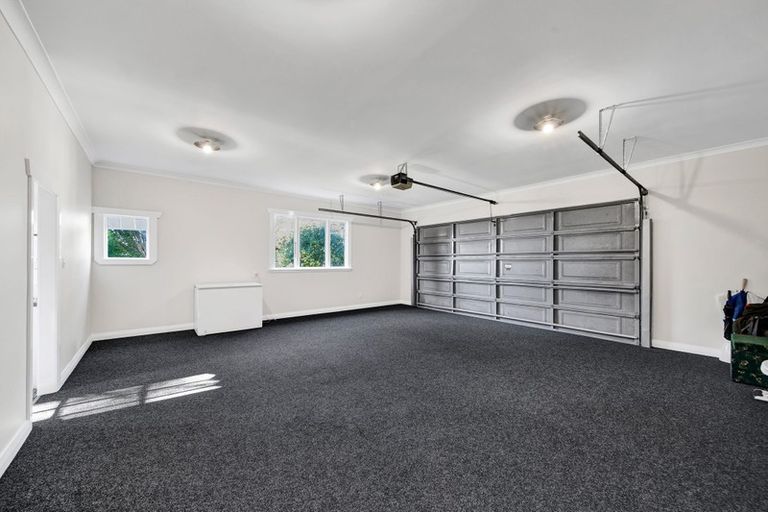 Photo of property in 331 Barrett Road, Omata, New Plymouth, 4374