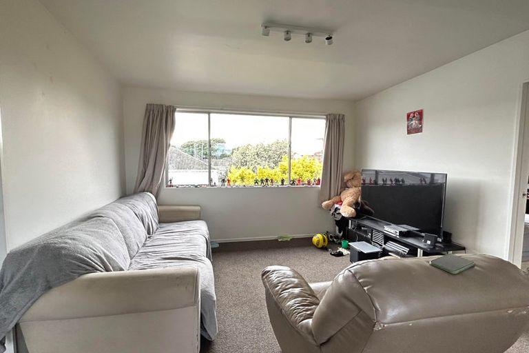 Photo of property in 1/158 Kings Crescent, Hutt Central, Lower Hutt, 5010