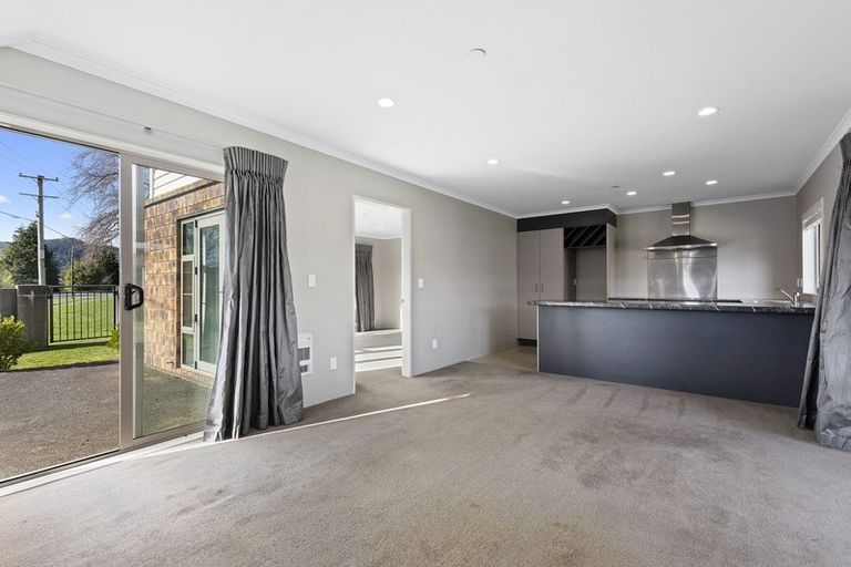 Photo of property in 40 Evergreen Crescent, Trentham, Upper Hutt, 5018