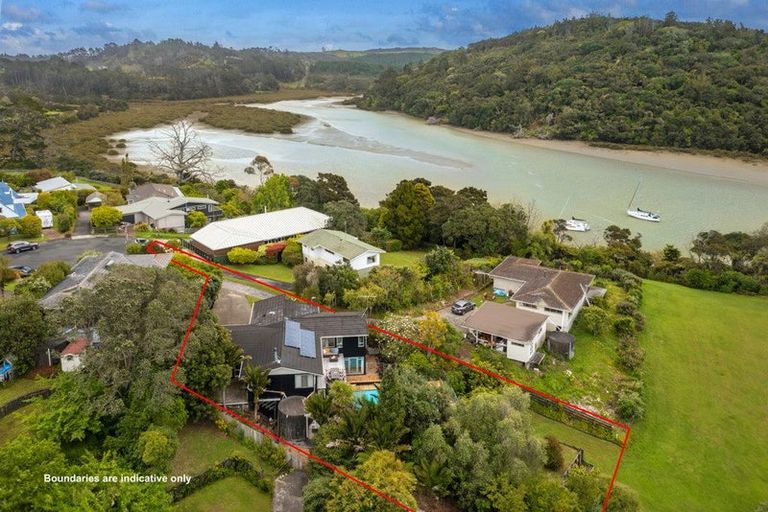 Photo of property in 19 Valerie Crescent, Okura, Albany, 0792