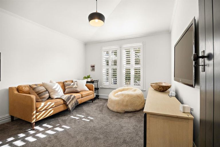 Photo of property in 70 Pomona Road, Kumeu, 0891