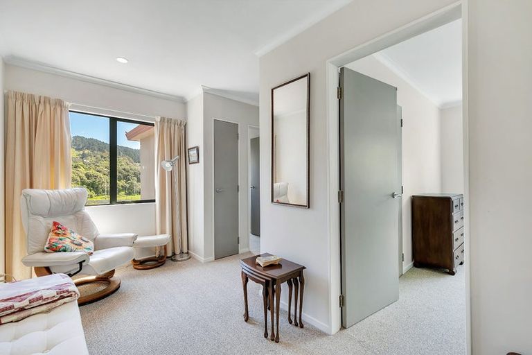 Photo of property in 44a The Drive, Tawa, Wellington, 5028