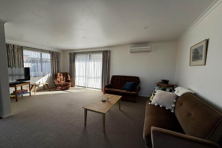 Photo of property in 17 Glover Street, Leamington, Cambridge, 3432