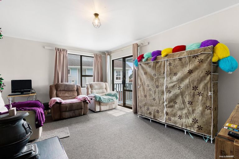 Photo of property in 13 Poutini Place, Manurewa, Auckland, 2102