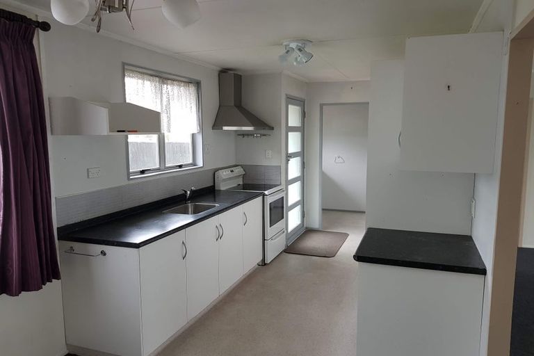 Photo of property in 75 Brandon Street, Featherston, 5710