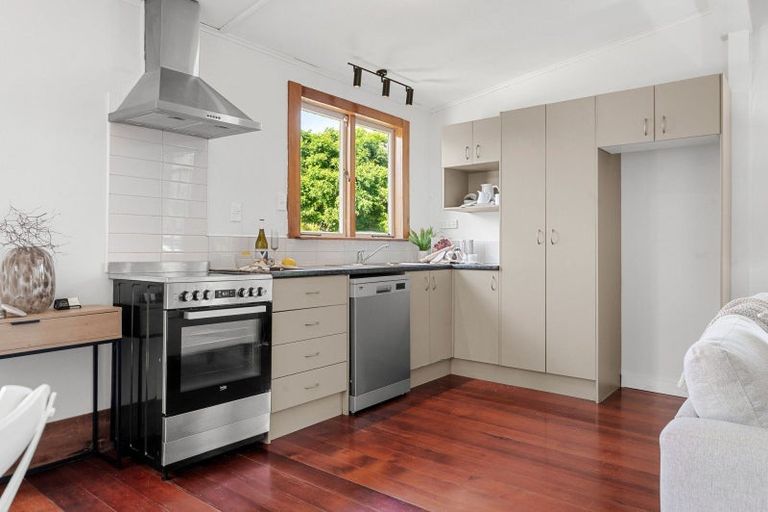 Photo of property in 21 Makomako Street, Frankton, Hamilton, 3204