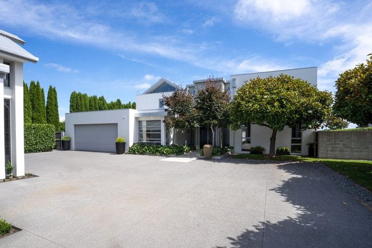 Photo of property in 4 Leabridge Mews, Harewood, Christchurch, 8051