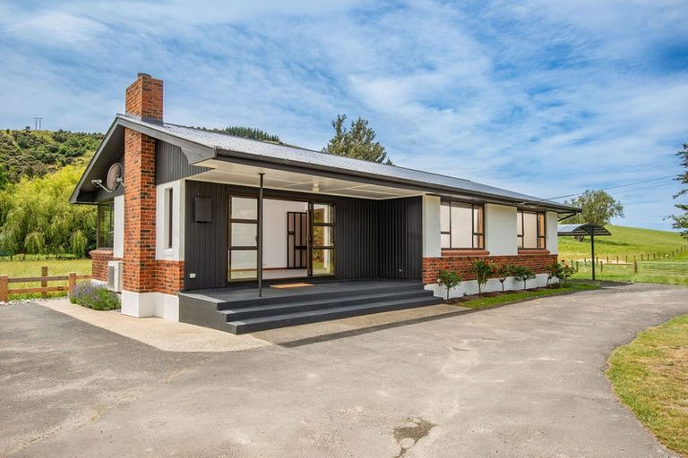 Photo of property in 806 Outram-mosgiel Road, Riverside, Outram, 9073