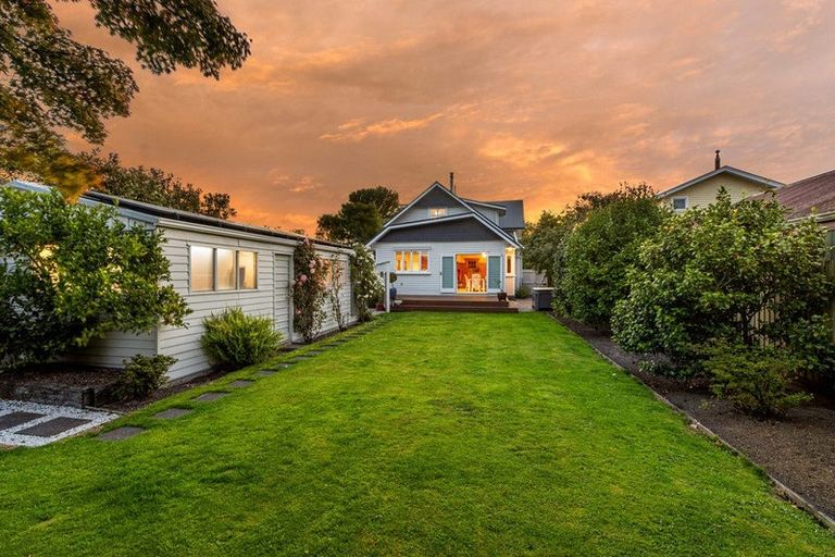 Photo of property in 62 Watford Street, Strowan, Christchurch, 8052