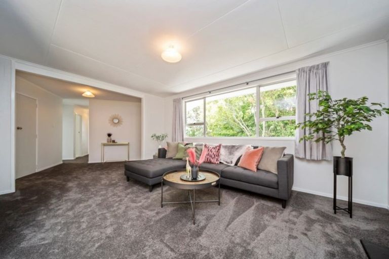 Photo of property in 16 Oleander Place, Bell Block, New Plymouth, 4312