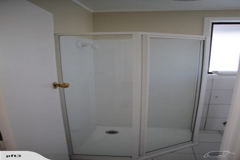 Photo of property in 4112 Great North Road, Glen Eden, Auckland, 0602