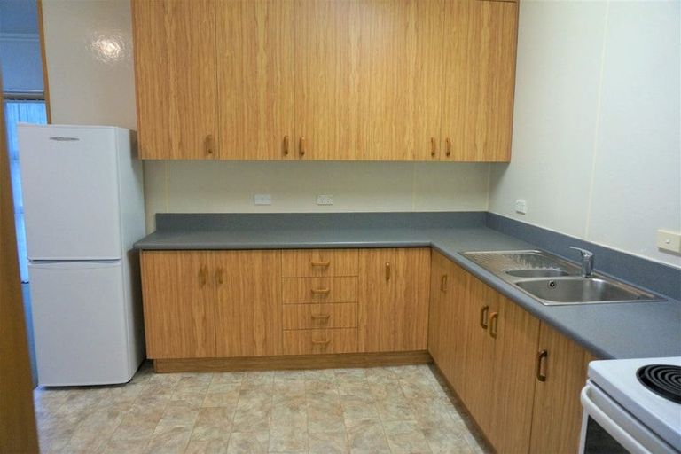 Photo of property in 71 Macmaster Street, Richmond, Invercargill, 9810