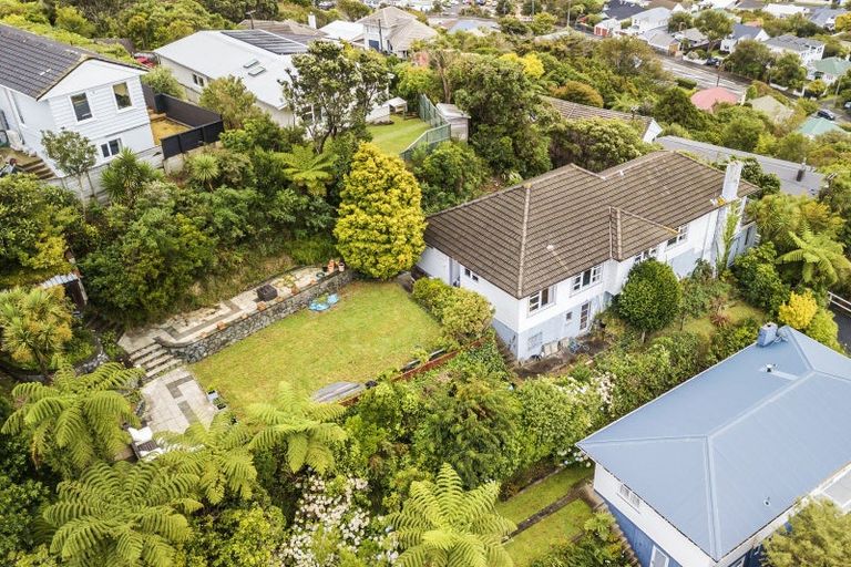 Photo of property in 25 Collier Avenue, Karori, Wellington, 6012