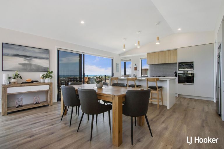 Photo of property in 34 Tohora View, Waihi Beach, 3611