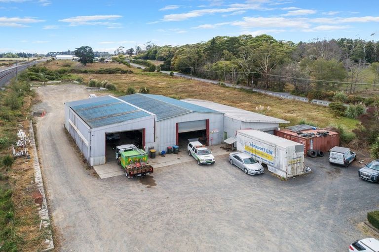 Photo of property in 240 Sutton Road, Drury, 2113