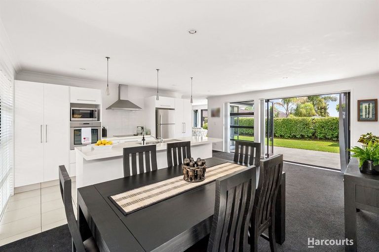 Photo of property in 152 Normanby Road East, Karaka, Papakura, 2113