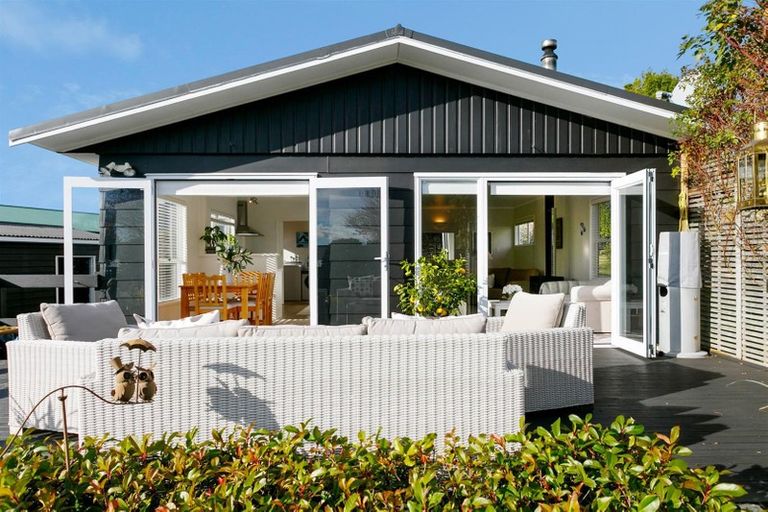 Photo of property in 65 Richmond Avenue, Richmond Heights, Taupo, 3330