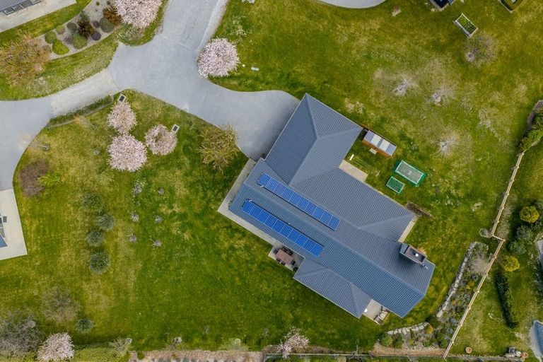 Photo of property in 5 Parkview Street, Wanaka, 9382