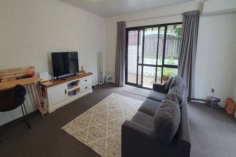 Photo of property in 2/76 Twelfth Avenue, Tauranga South, Tauranga, 3112