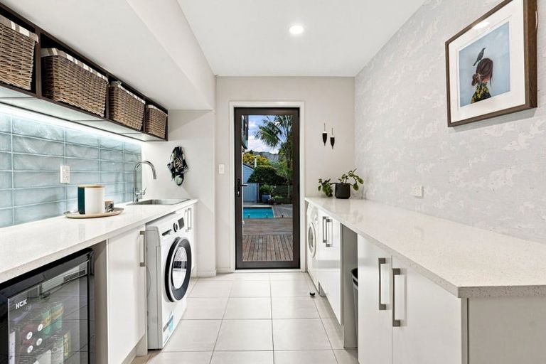 Photo of property in 194 Beach Road, Campbells Bay, Auckland, 0630