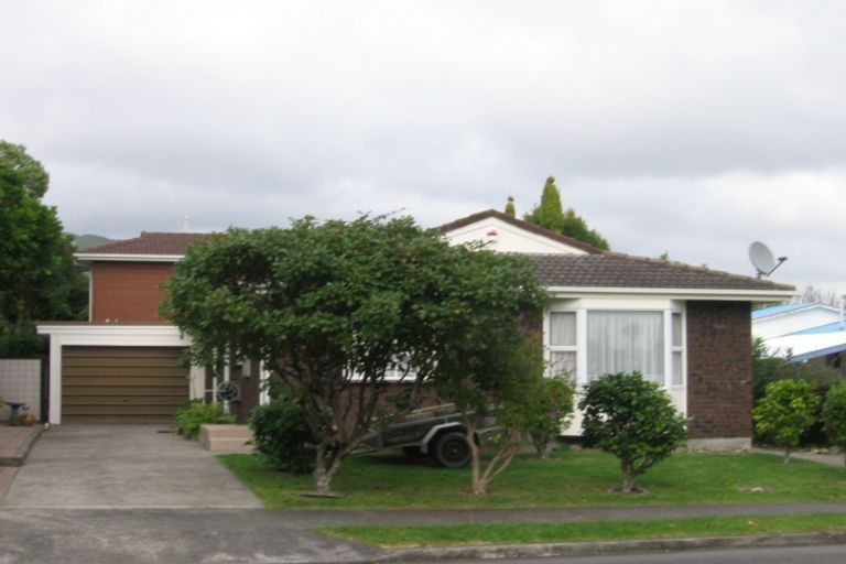 Photo of property in 70b Rimu Street, Waikanae, 5036