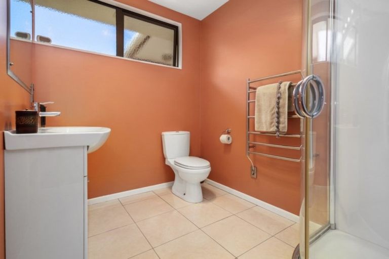Photo of property in 27 Almora View, Ascot Park, Porirua, 5024