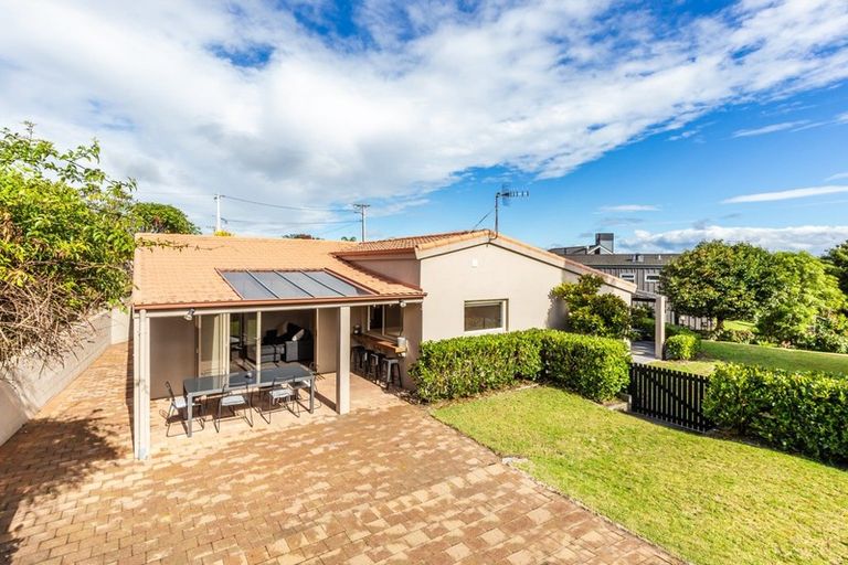 Photo of property in 8 Wall Street, Waipahihi, Taupo, 3330