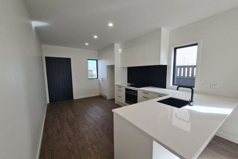 Photo of property in 10 Canna Street, Totara Park, Auckland, 2019