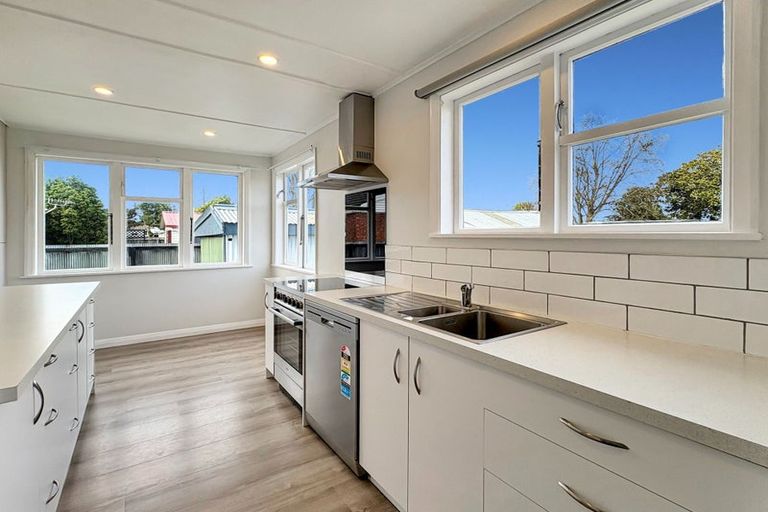 Photo of property in 97 Hoani Street, Northcote, Christchurch, 8052