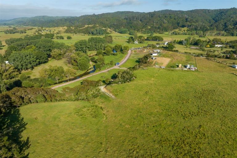 Photo of property in 21 Doel Road, Awanui, 0486