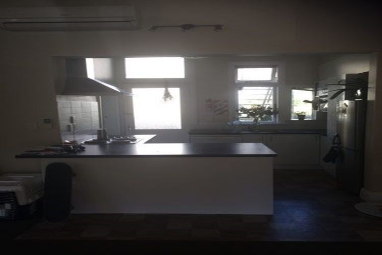 Photo of property in 13 Brougham Street, Mount Victoria, Wellington, 6011