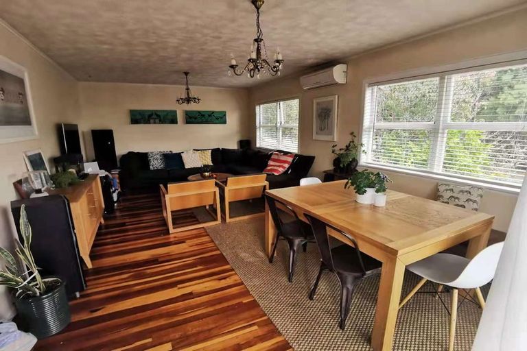 Photo of property in 18 Ranui Avenue, Ranui, Auckland, 0612