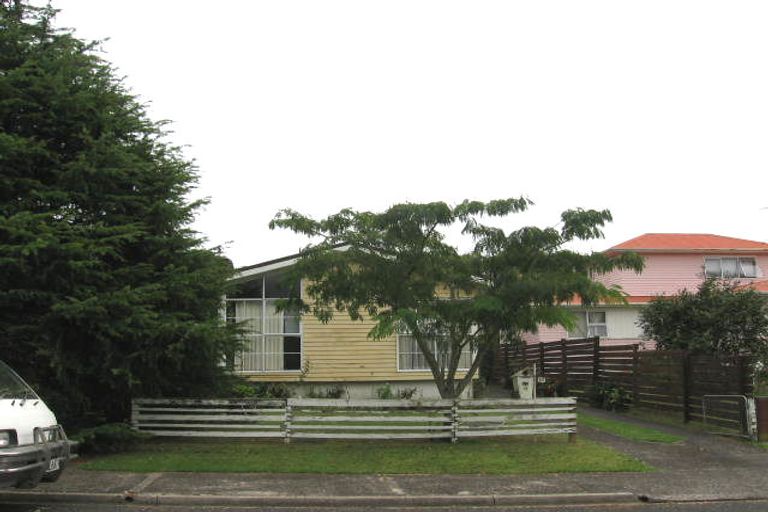 Photo of property in 10 Ivy Place, Birkdale, Auckland, 0626