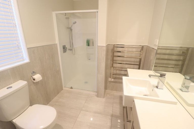 Photo of property in 63 Mackay Drive, Greenhithe, Auckland, 0632