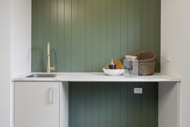 Photo of property in 114 Churcher Street, Maewa, Feilding, 4702