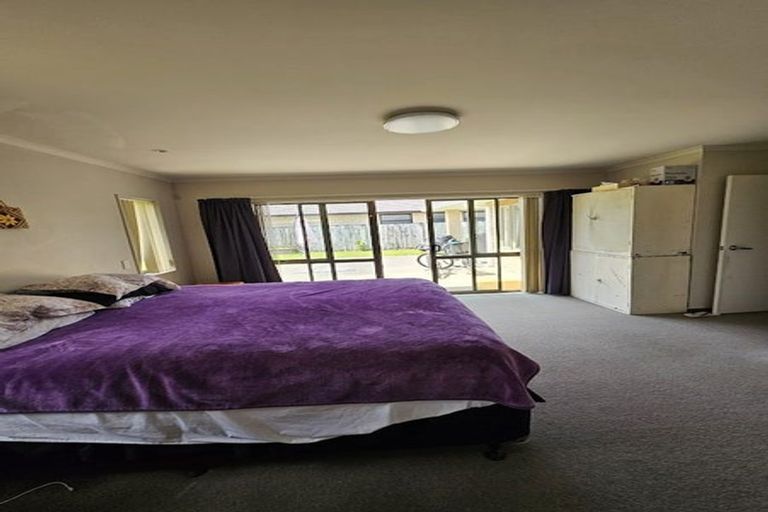 Photo of property in 51 Gandalf Crescent, Paraparaumu, 5032