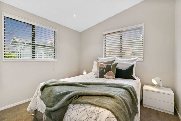 Photo of property in 193a Queen Street, Northcote Point, Auckland, 0627