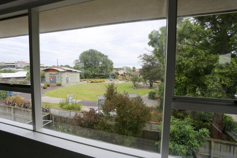 Photo of property in 2/2 Peverel Street, Riccarton, Christchurch, 8011