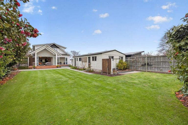 Photo of property in 77 Tomes Road, St Albans, Christchurch, 8052