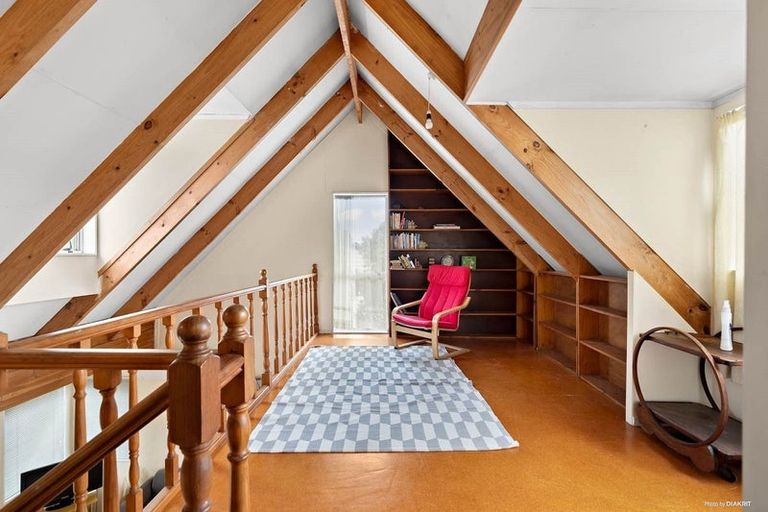 Photo of property in 119 Oreil Avenue, West Harbour, Auckland, 0618