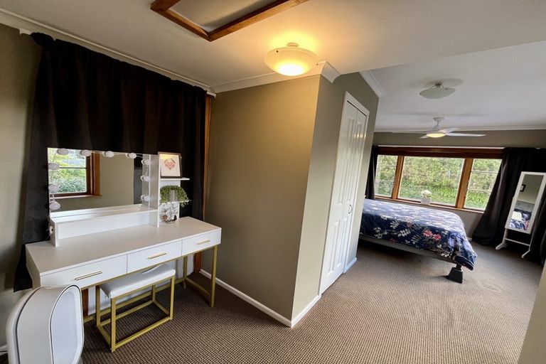 Photo of property in 14 Cecil Road, Tawa, Wellington, 5028