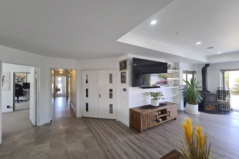 Photo of property in 48 Tutaipatu Avenue, Pegasus, 7612