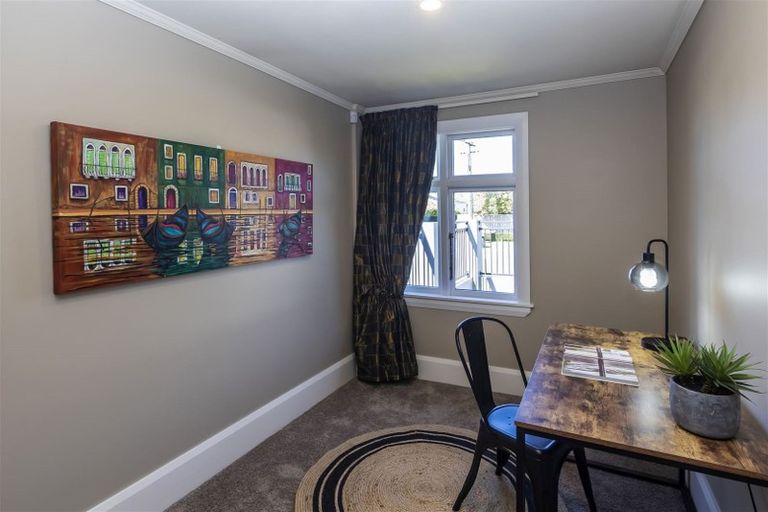 Photo of property in 121 Weston Road, St Albans, Christchurch, 8052