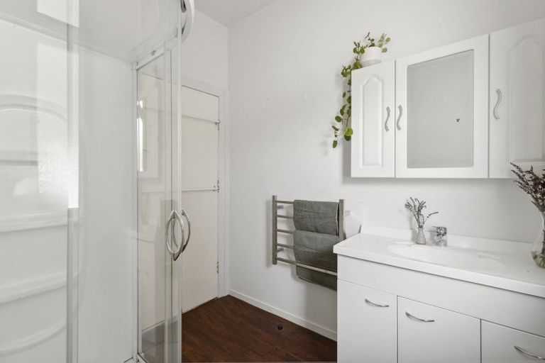 Photo of property in 15 Arklow Street, Albert Town, Wanaka, 9305