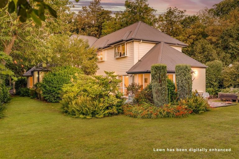 Photo of property in 12 Cephas Close, Sockburn, Christchurch, 8042