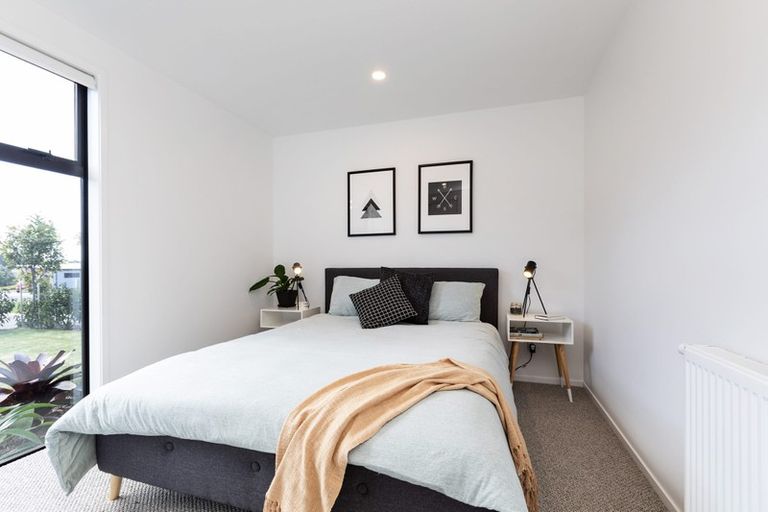 Photo of property in 25 Kotare Drive, Waiwhakaiho, New Plymouth, 4312