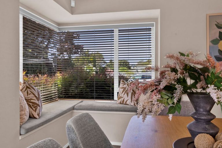 Photo of property in 362 Mangorei Road, Merrilands, New Plymouth, 4312