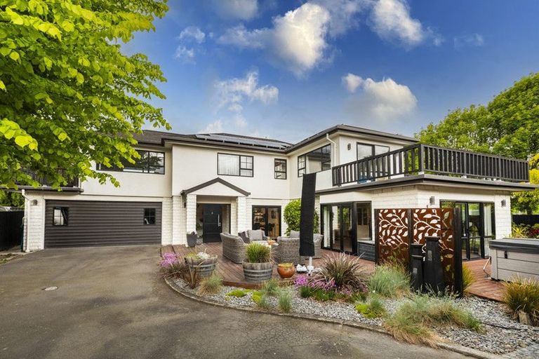 Photo of property in 84 Regency Crescent, Redwood, Christchurch, 8051
