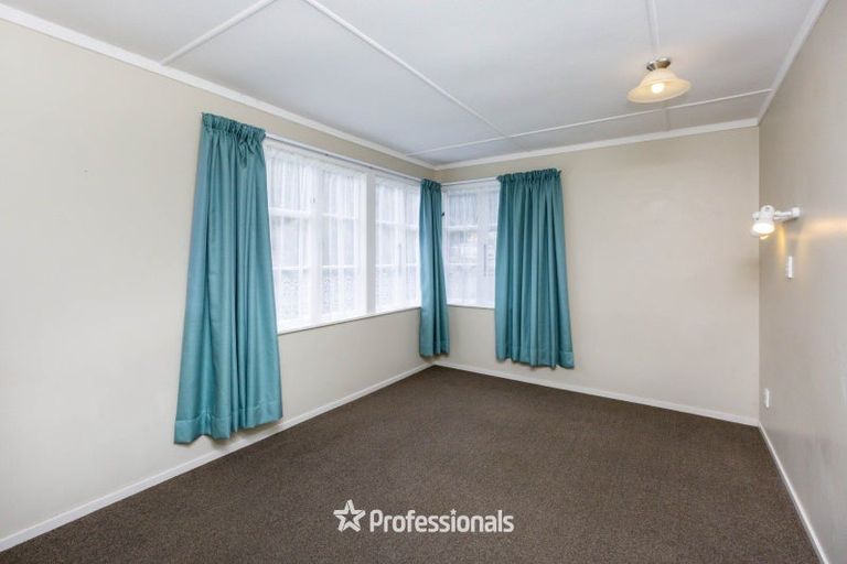 Photo of property in 8 Wilkie Crescent, Naenae, Lower Hutt, 5011
