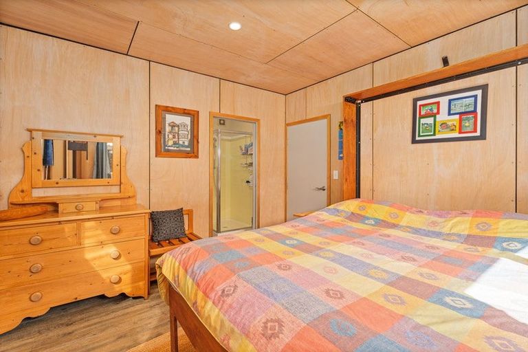 Photo of property in 107 Benjamin Place, Matarangi, Whitianga, 3592